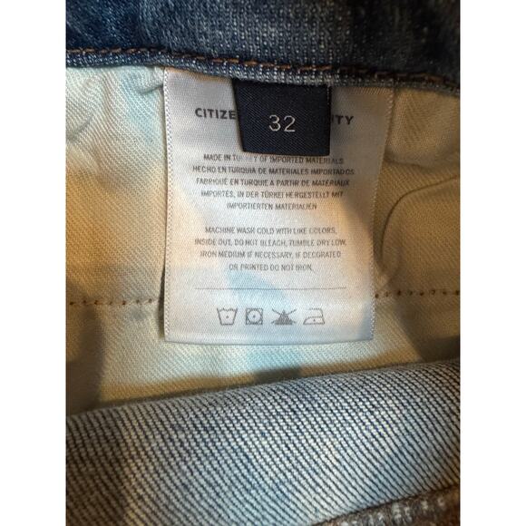 CITIZENS OF HUMANITY
Isola Cropped Boot raw hem size 32 (New) - Picture 5 of 6